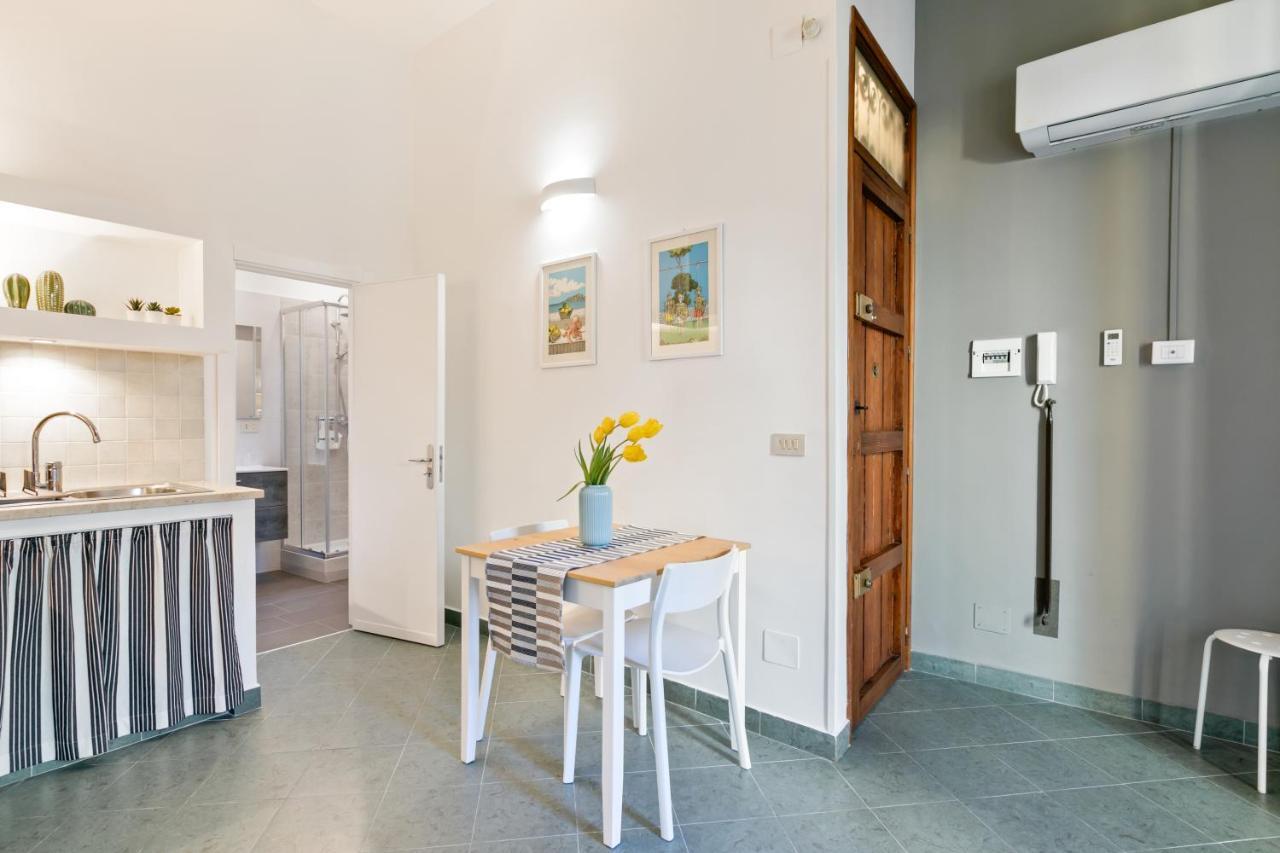 Appartamento Stylish Flat Maqueda Palermo Esterno foto